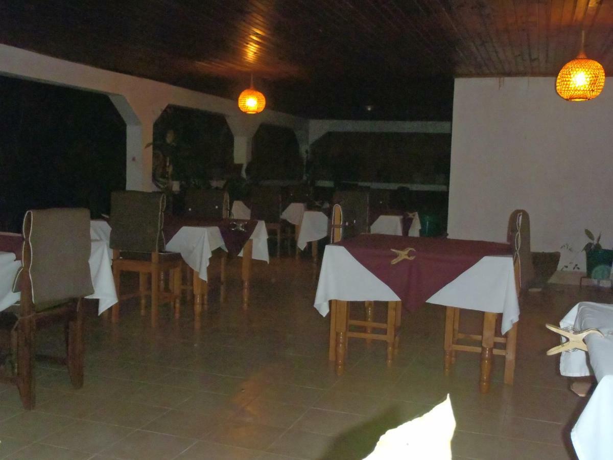 Chez Laurette Morombe Exterior photo